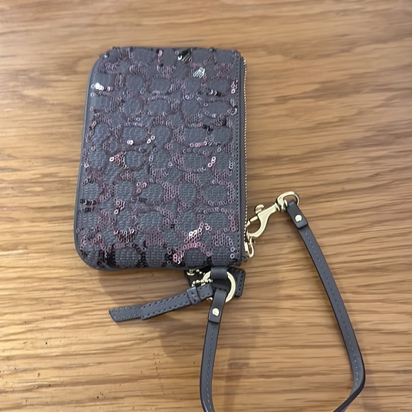Grey sequin shimmer coach wristlet - Picture 3 of 5